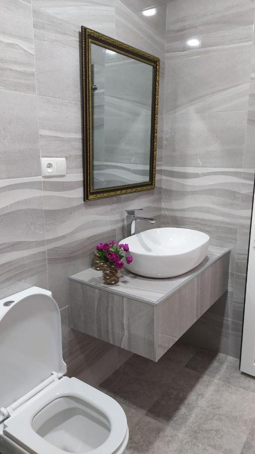 קוטאיסי Elegant Hotel מראה חיצוני תמונה